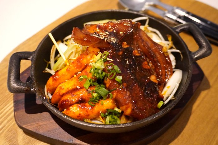 Spicy teppan whole squid